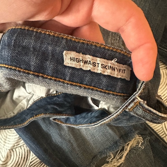 Judy Blue Cotton Darker Wash High Rise Distressed Knee RawHem Skinny Jeans 11/30 - Picture 10 of 16